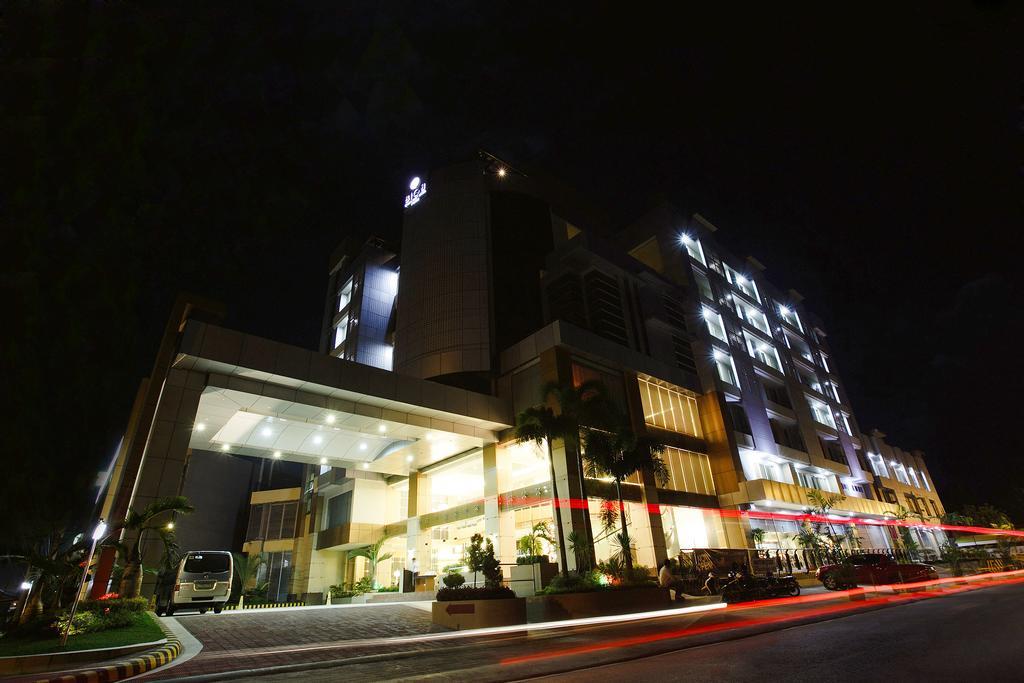 Big 8 Corporate Hotel Tagum Εξωτερικό φωτογραφία
