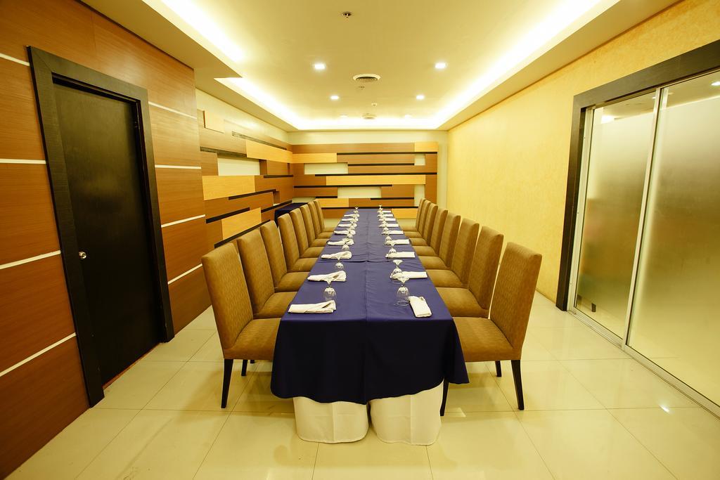Big 8 Corporate Hotel Tagum Εξωτερικό φωτογραφία