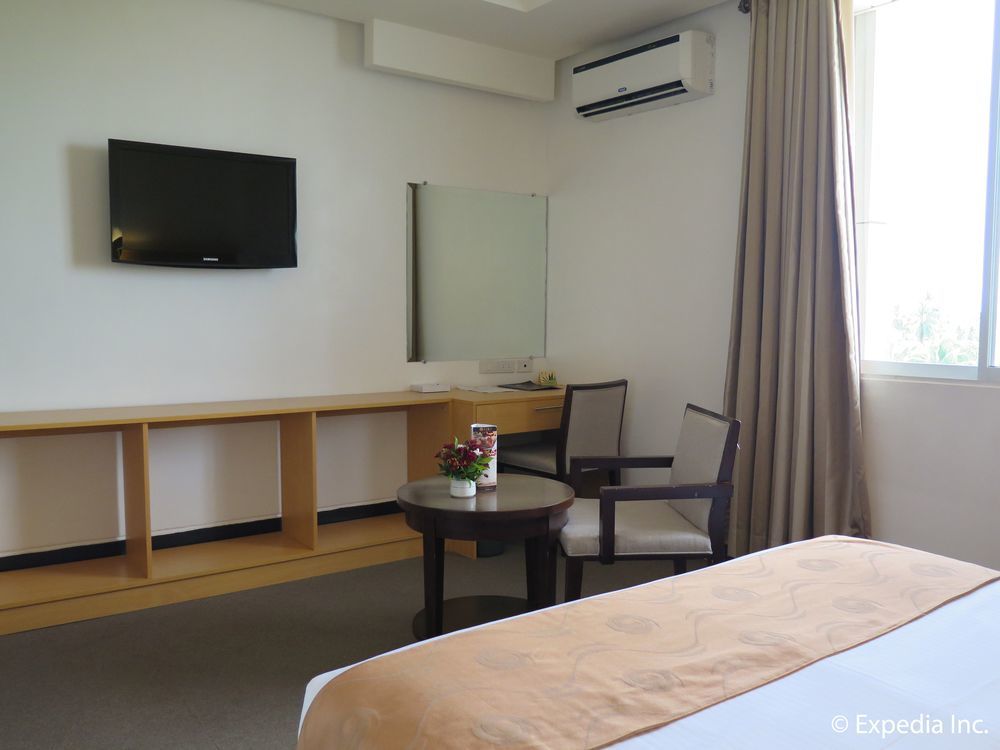 Big 8 Corporate Hotel Tagum Εξωτερικό φωτογραφία